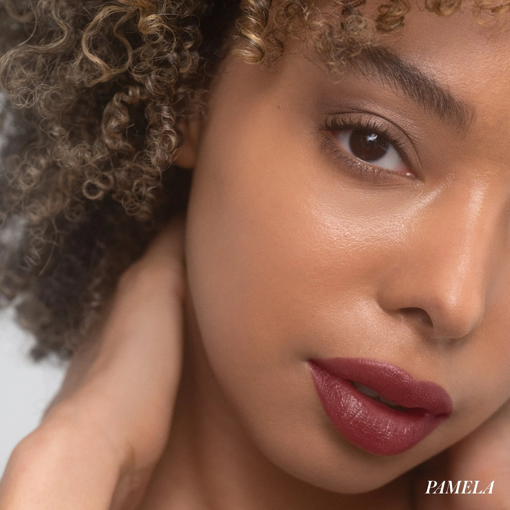 Nude Legendary Serum Lipstick