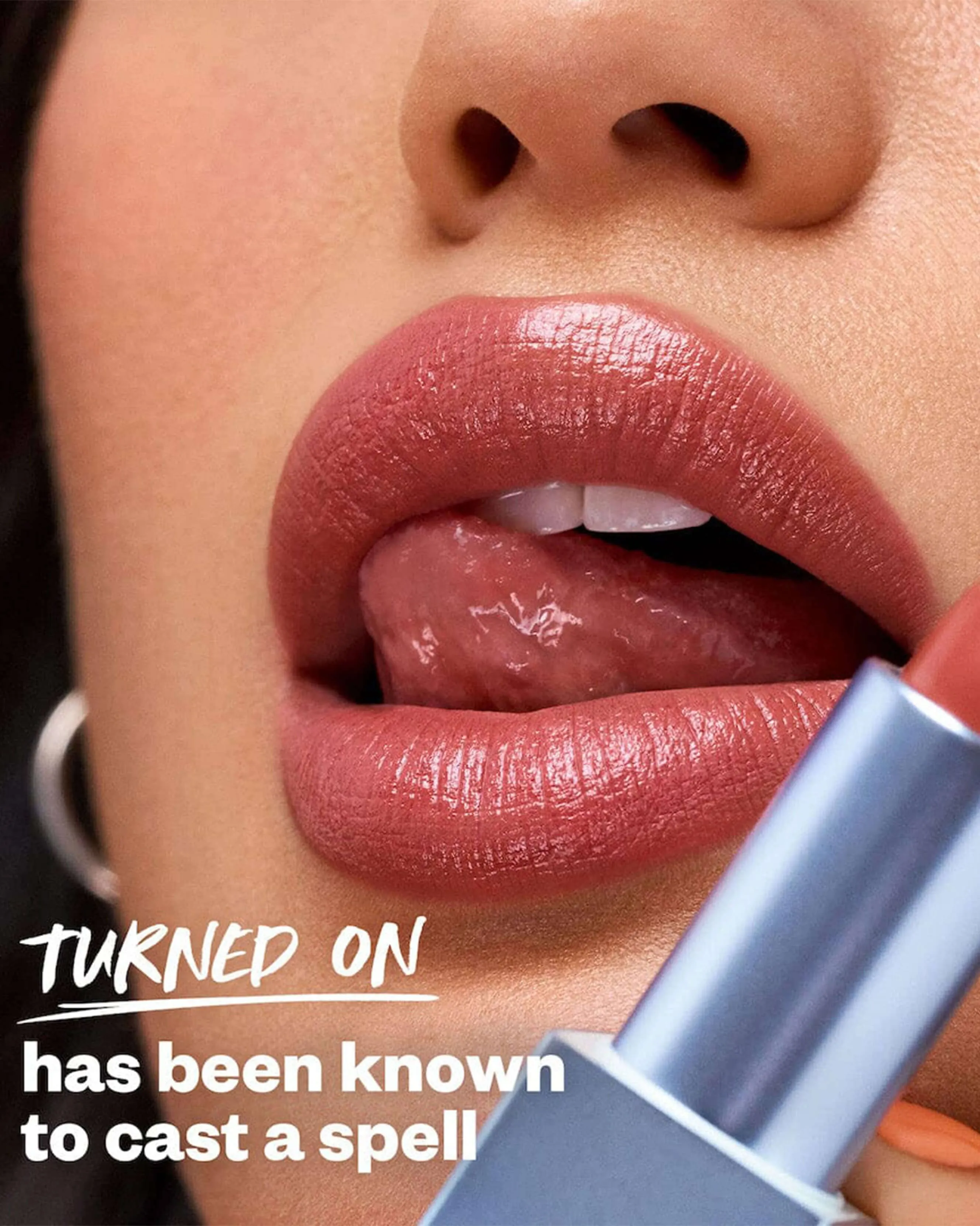 Weightless Lip Color Nourishing Satin Lipstick