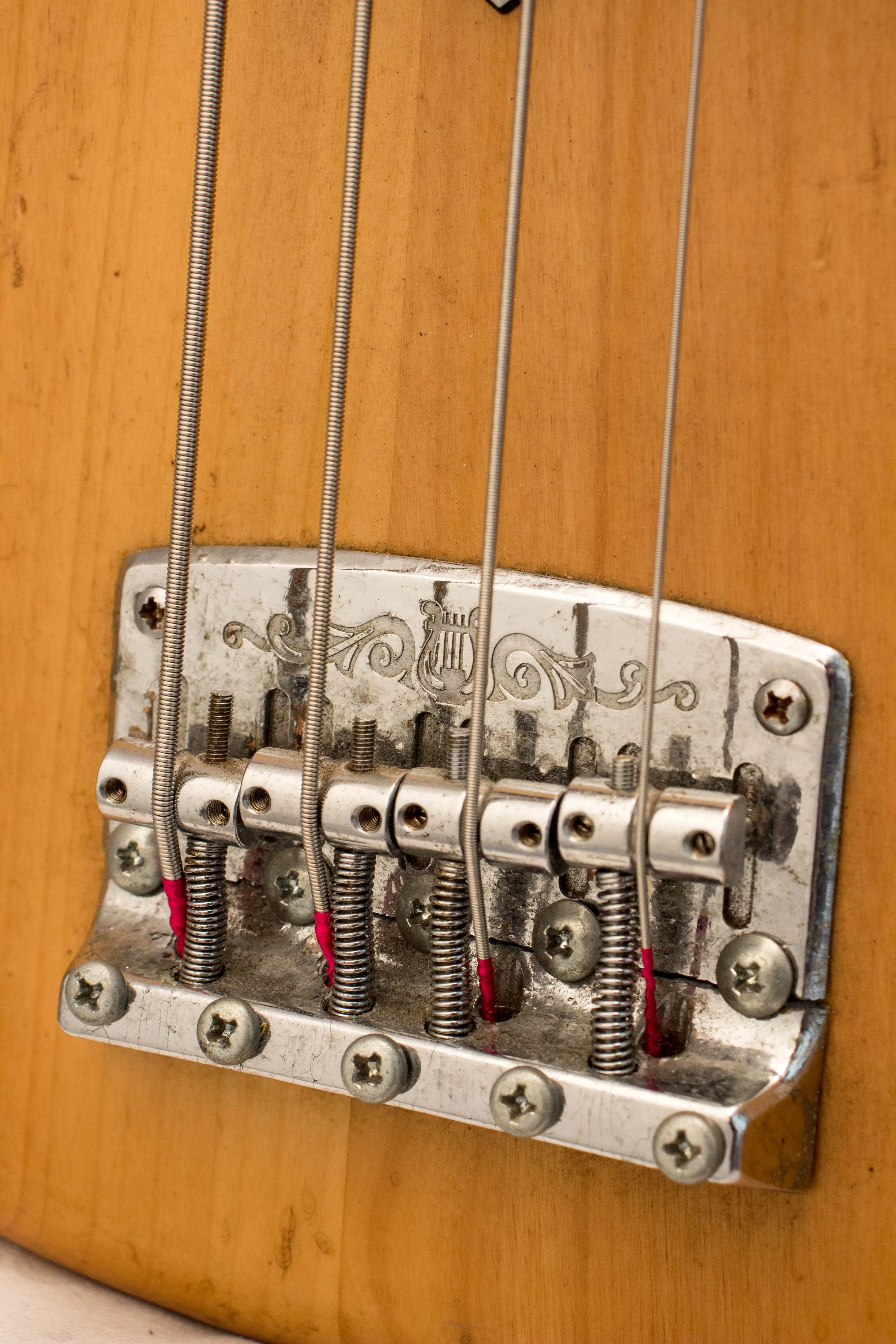 Yamaha BB1000 Broad Bass Natural 1977